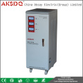 Hot SVC TND Monophasé monophasé Automatique Servo Motor Stabilisateur de tension AC 15KVA pour réfrigérateur